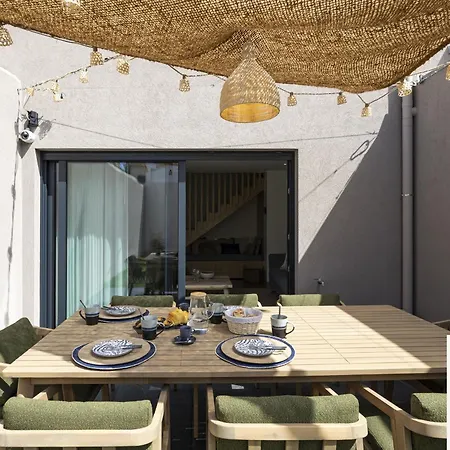 14th Street - Villa *