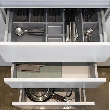 14th Street - * Espinho (Aveiro)