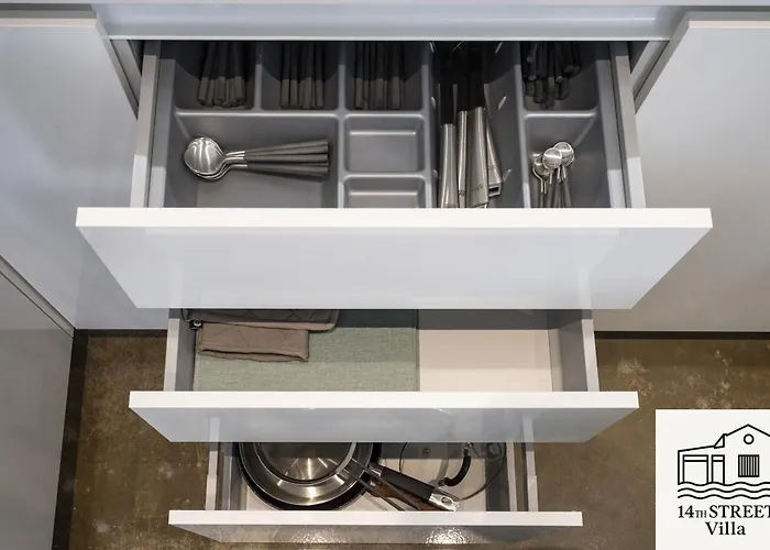 14th Street - * 埃斯平霍