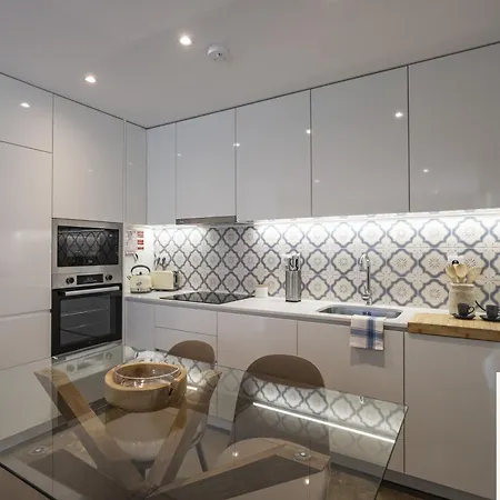 Villa 14th Street - *