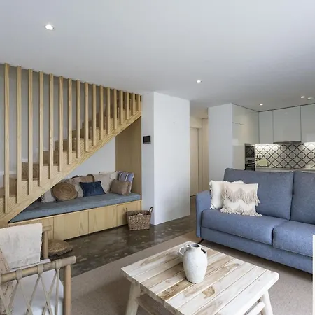 14th Street - * Espinho (Aveiro)