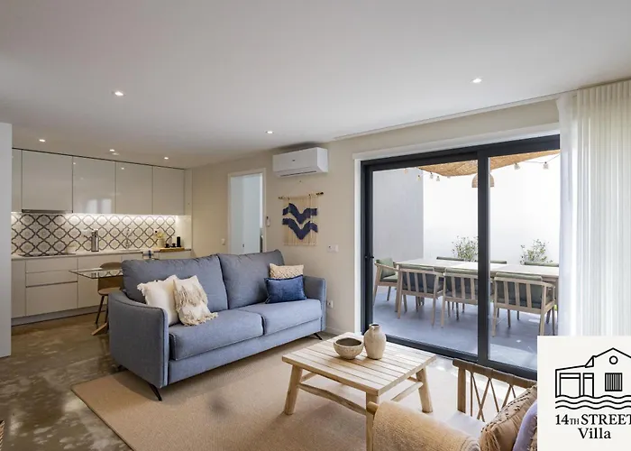 14th Street - Villa Espinho (Aveiro)