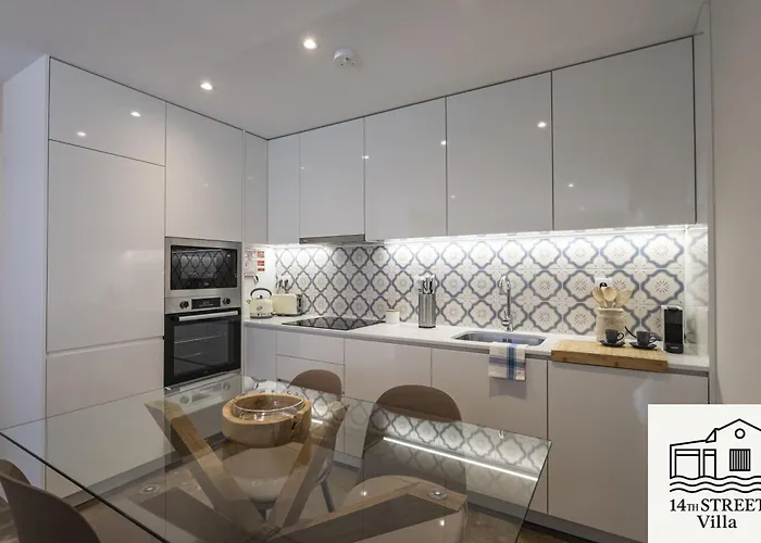 Villa 14th Street - *