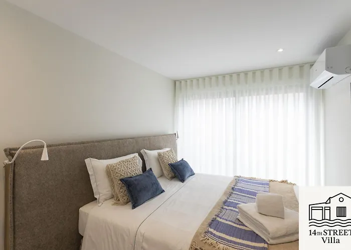 14th Street - * Espinho (Aveiro)